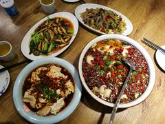 -钟记家菜(红专南路店)