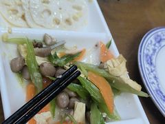 -隆福寺小吃店(东四店)