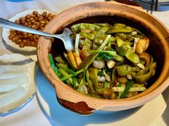 -八府香鸭·啫啫煲(华山路店)