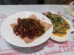 -肥肥虾庄·金牌油焖大虾(汉口城市广场店)