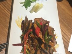 -云海肴·汽锅鸡·云南菜(天山百盛优客店)