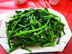 -银峰农庄·特色烧鸡·鲜无花果浸鸡