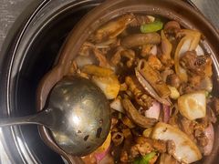 -胡须佬鸡煲四季火锅店(石厦西村直营店)