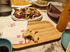 -高玛纳驴肉火烧(一世界店)