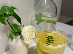 -春树下·树屋花房西餐厅(罍街AS1980店)