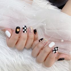 -七彩虹美甲美睫 半永久