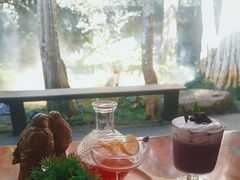 -Chom Cafe and Restaurant