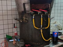 -三兄弟高炉烧饼