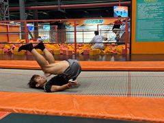 -极限PLAY运动娱乐新世界·团建派对潮玩休闲馆·室内蹦极高空游乐园