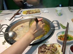 -潮牛壹号鲜牛肉火锅(世界城广场店)