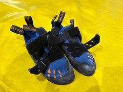 -问山MountQuest攀岩馆