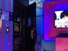 -鸿通城购物中心