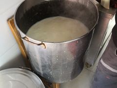 -云南大锅豆浆店