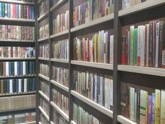 -钟书阁(群光广场店)