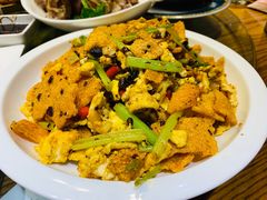 杂粮锅巴炒鸡蛋。-秦唐一号西安菜馆(钟楼店)