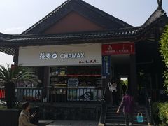 -慈城服务区-停车场