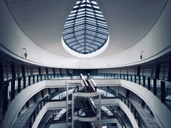 -上海滴水湖皇冠假日酒店