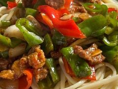 -歹歹的加个面过油肉拌面