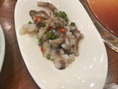 活八爪鱼-青瓦餐厅·生鱼片·韩园烤肉(西塔店)