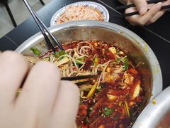 -周良天山牛杂城(天山路总店)