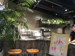 -HIGH FIVE哈福手工汉堡(桂林路店)