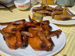 招牌烤乳鸽-石岐佬中山菜馆(张溪店)