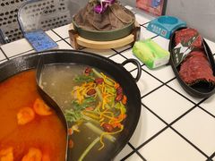 -鹿鸣山草本茶香火锅(园西路店)