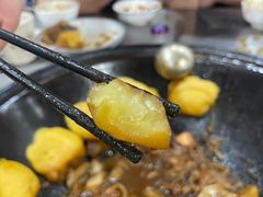 -粘豆包柴火铁锅炖