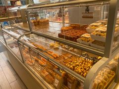 面包甜点陈列柜-好利来(高新枫叶广场店)