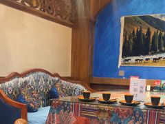-乡村馕坑肉·烧烤·新疆菜·本地人更爱吃(阿勒泰首店)