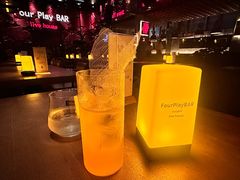 -FOUR PLAY BAR