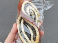 -云朵上的鱼(莘庄店)