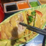 非常新加坡的海南鸡饭