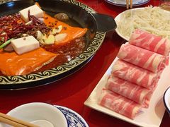 肥牛-重庆三峡火锅城(梅林店)