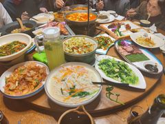 -老滇山寨•云南特色菜•地方菜•民族风情歌舞表演(金碧店)