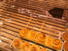 -昆明冠生园·蛋糕·面包(朗悦湾店)