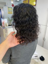 -镁连社·美联社