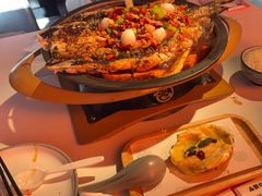 -鸣记脆皮烤鱼·海鲜烤鱼(三八广场店)