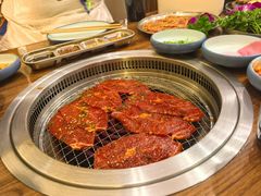 -明洞阿姨·韩式酱蟹烤肉·创意料理(三元桥店)