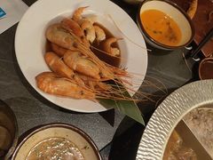 -牛YO寿喜烧·铁板烧和牛火锅自助(市府恒隆店)