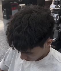 -尤司男士国潮理发馆