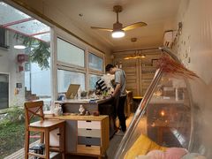 靠窗位-灯塔咖啡馆BOOK·Coffee Shop