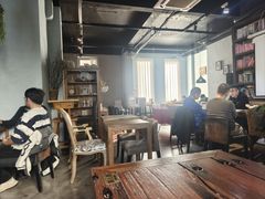 -房角石咖啡与书(吉大南校店)