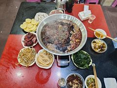 -储奇门鳝鱼火锅(总店)