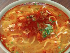 -亮亮面馆(经六路店)