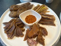 -万重锦·人文川菜馆(骡马市店)