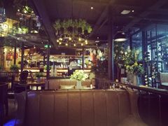 -临界音乐酒馆·小龙虾·江湖菜(华熙LIVE·鱼洞店)