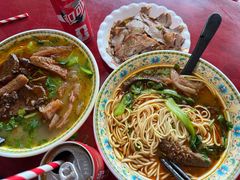 -金杨拉面王小吃面馆·牛三宝面·红烧牛肉粉