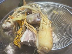 鲜人参锅底-千岛蚝高压锅生蚝·人参火锅(白云万达店)