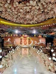 -花嫁丽舍婚礼殿堂(世博江景店)